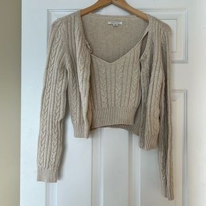 Never worn - American Eagle cropped cable knit sweater set